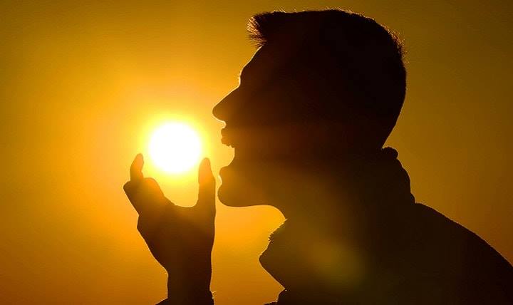 Una spremuta di sole ogni giorno? La vitamina D è l'unica ad essere prodotta dal sole